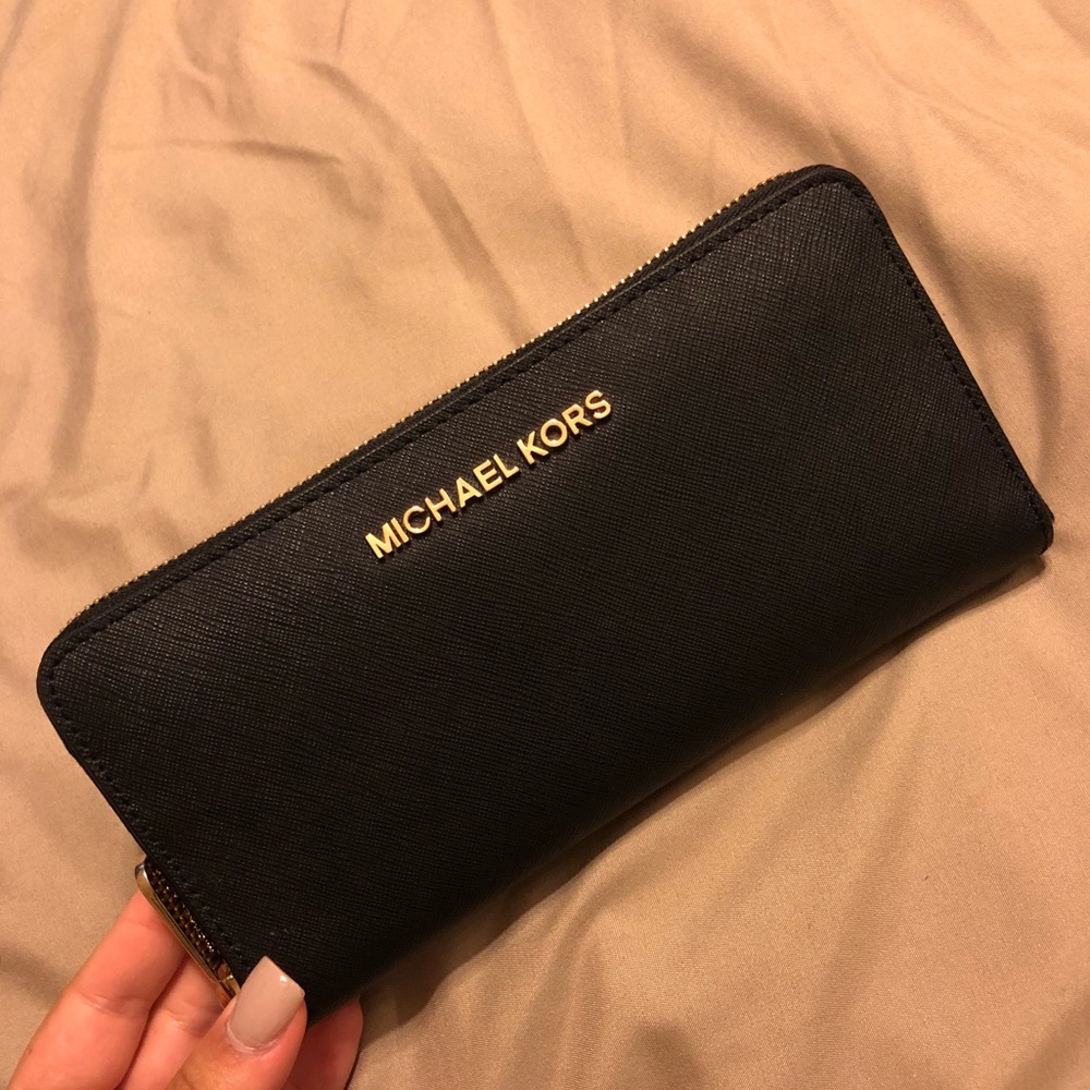 Authentic, Michael Kors wallet